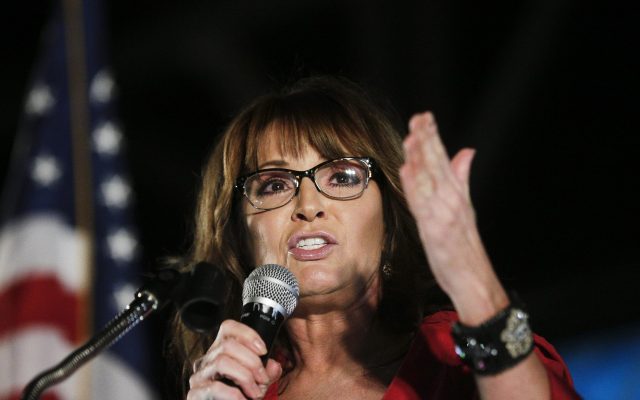 Palin dines out again in NYC days after positive virus test