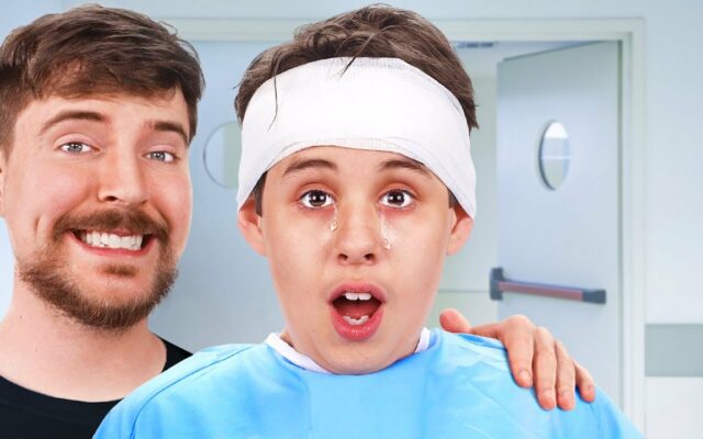 YouTuber Pays For Sight Restoring Surgery For 1000 People